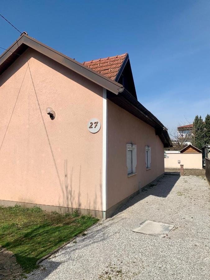 ホテル Peachy House Bezigrad リュブリャナ エクステリア 写真