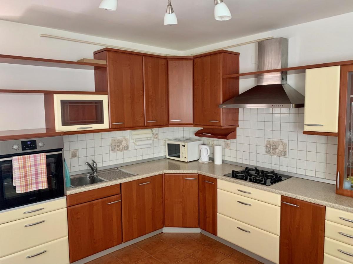ホテル Peachy House Bezigrad リュブリャナ エクステリア 写真